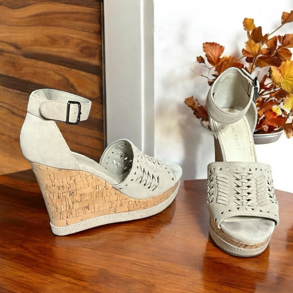 Marc Fisher wedge heeled sandals. Size 7.5